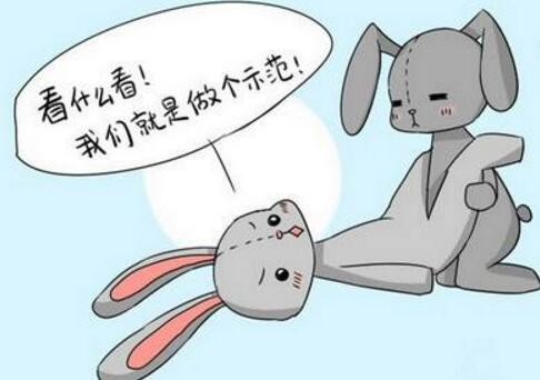 为啥男生喜欢让女生腰下放枕头