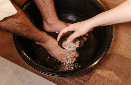男人泡脚能提高性功能吗