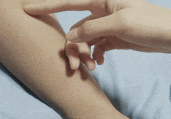 5个前戏抚摸技巧，原来女生都喜欢这样子的!