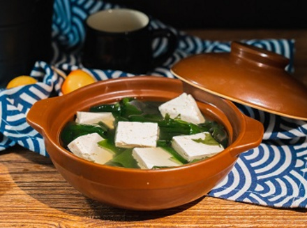 下面水少吃什么滋补 三种食物滋阴补水