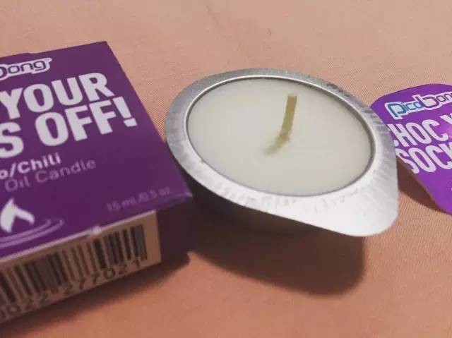低温蜡烛用途是增加情侣间氛围和触感