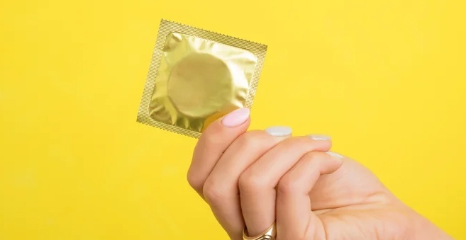 套套001和003哪个更薄