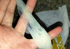 刚刚使用完的避孕套大概长什么样子