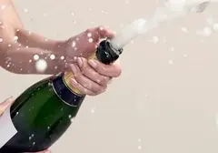 解锁女生喷泉有三宝：姿势感觉手法好！