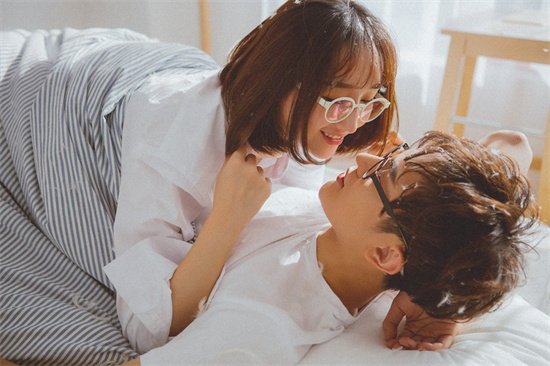 后入舒服吗？后入式的感觉女人的口述