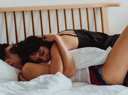 女人这15个地方一碰就动情，你试过几个?
