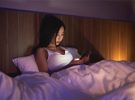 男朋友让我在电话里叫给他听怎么办？超完整电话爱爱指南