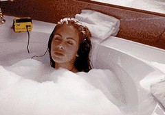 女性喷水就一定代表极致爽嗨吗？喷水=Gāo巢？