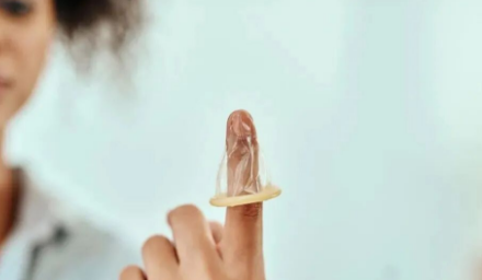 避孕套能当手指套用吗