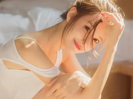 女生主动让男生摸自己的头发代表什么