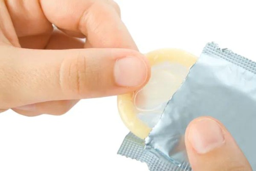 中国男性用的都是小号避孕套